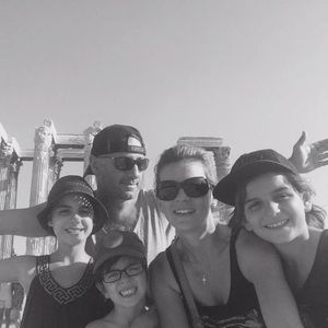 Meet your Posher, Hellen